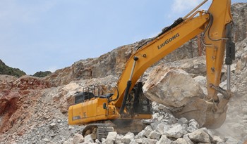 Máy xúc đào Liugong bánh xích 952E gầu 2.6m3