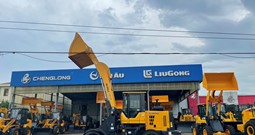 Mua máy xúc lật Hải Âu cần dài 4.5 m tại Quảng Bình
