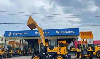 Mua máy xúc lật Hải Âu cần dài 4.5 m tại Quảng Bình